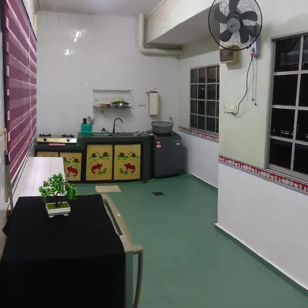 Homestay No. 8 Segamat Exterior photo